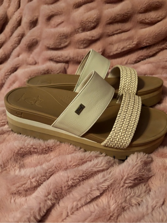 Reef Shoes - Reef Women’s Cream and Tan Slip-On Dual Strap Sandals
